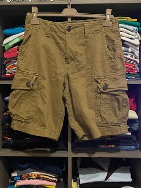 American Eagle Outfitters Tan Cargo Shorts Size 30 inseam 10’